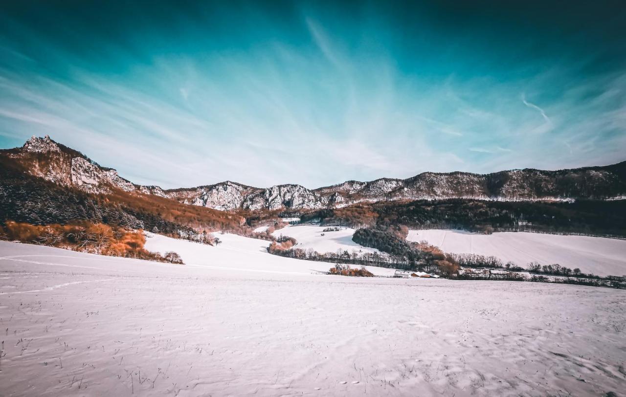 Vila Koliba Pod Skalami Sulov Exteriér fotografie